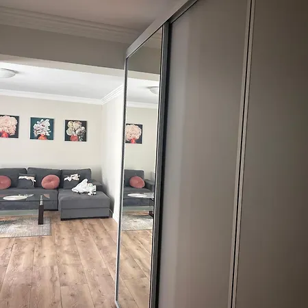 Divany - Coresi Mall Apartment Brasov