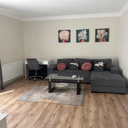 Divany - Coresi Mall Apartment Brasov